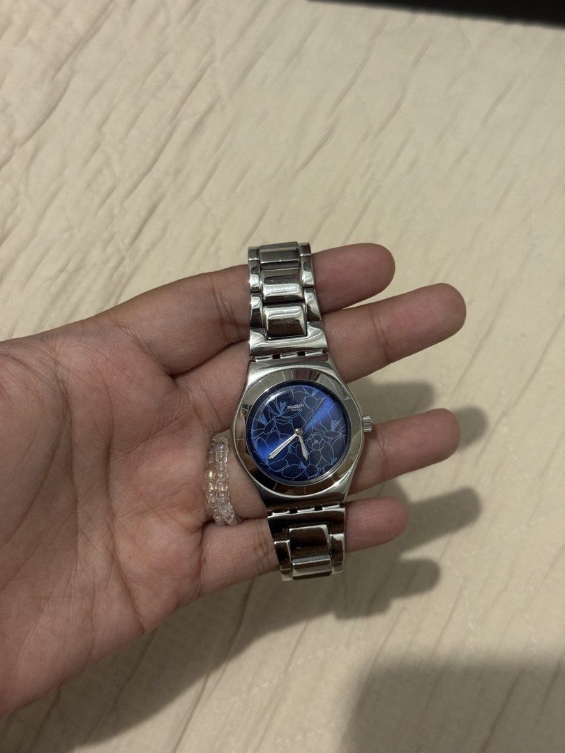 Swatch Petal Frenzy (Category: Men's Watches) located in Quezon City. Submitted by krstnirishy (Listing ID 1434491624, Image 1). Description: Swatch Petal Frenzy from Blossom Time Collection. Movement :Quartz Water resistant : 3 Bar Purchased in Swatch Macau Used only 3x RFS: cant take care of it.