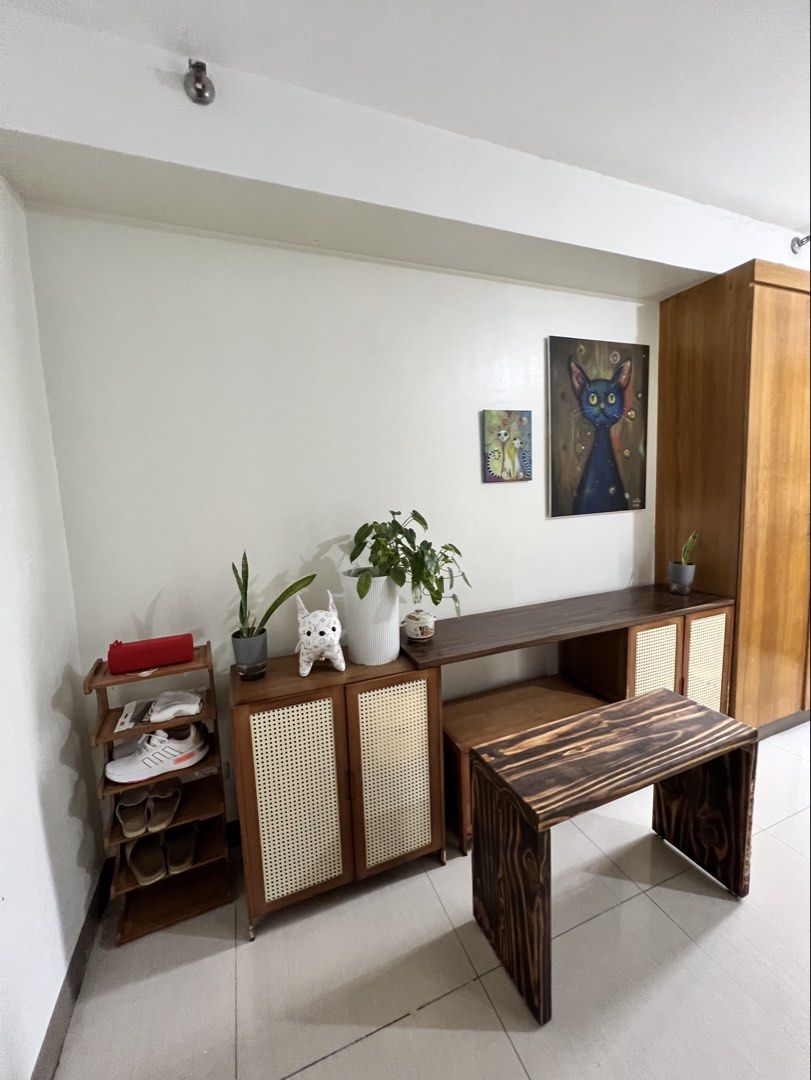 The Avenue Residences Studio Unit For rent (Category: Apartments & Condos) located in Quezon City. Submitted by sell4less123 (Listing ID 1427122005, Image 3). Description: PLEASE READ BEFORE INQUIRING Monthly rent is inclusive of condo dues: Max 3 occupants = 13,000 Payment via PDC only(non negotiable) 1 month advance 2months deposit Non negotiable Midrise condo highest floor(9th) corner unit With split type inverter AC Built in cabinets(lots of 