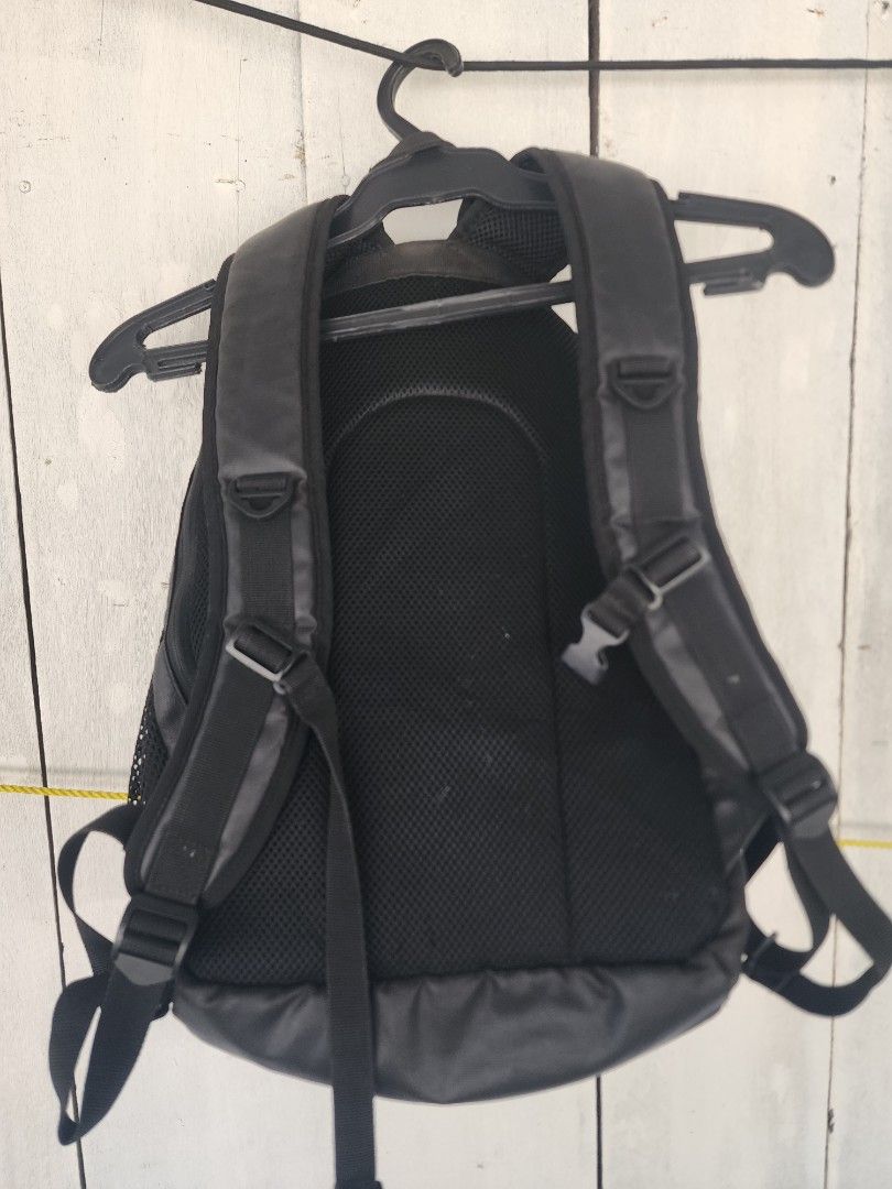 THRASHER BACKPACK (Category: Backpacks) located in Real. Submitted by raphy2019 (Listing ID 1434410882, Image 2). Description: .