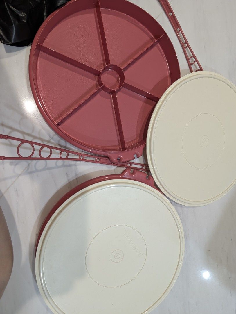 Tupperware storage493178085389772800