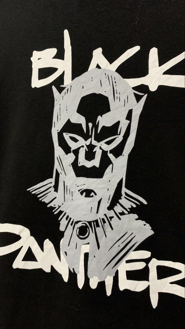 Uniqlo Marvel Black Panther Graphic Tee (Category: Tshirts & Polo Shirts ) located in Makati City. Submitted by eloire (Listing ID 1434463624, Image 2). Description: NO LAST PRICE! PHP 180 - Uniqlo Black Panther t-shirt - Size: M - Material: 100% cotton - Features: Crew neck, short sleeves - Graphic: Black Panther and Marvel logo - Origin: Made in China.