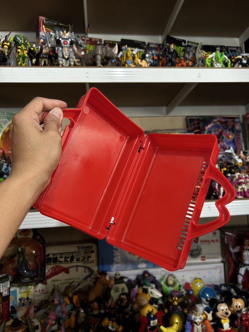 Vintage 1988 McDonald’s Lunchbox (Category: Food Organization & Storage) located in Calamba. Submitted by ino.dgr8 (Listing ID 1434552707, Image 2). Description: Vintage 1988 McDonald’s Lunchbox Like as new condition No major damage As is condition GCash J&T Epxress Saturday or Sunday shipping schedule Cross posted.