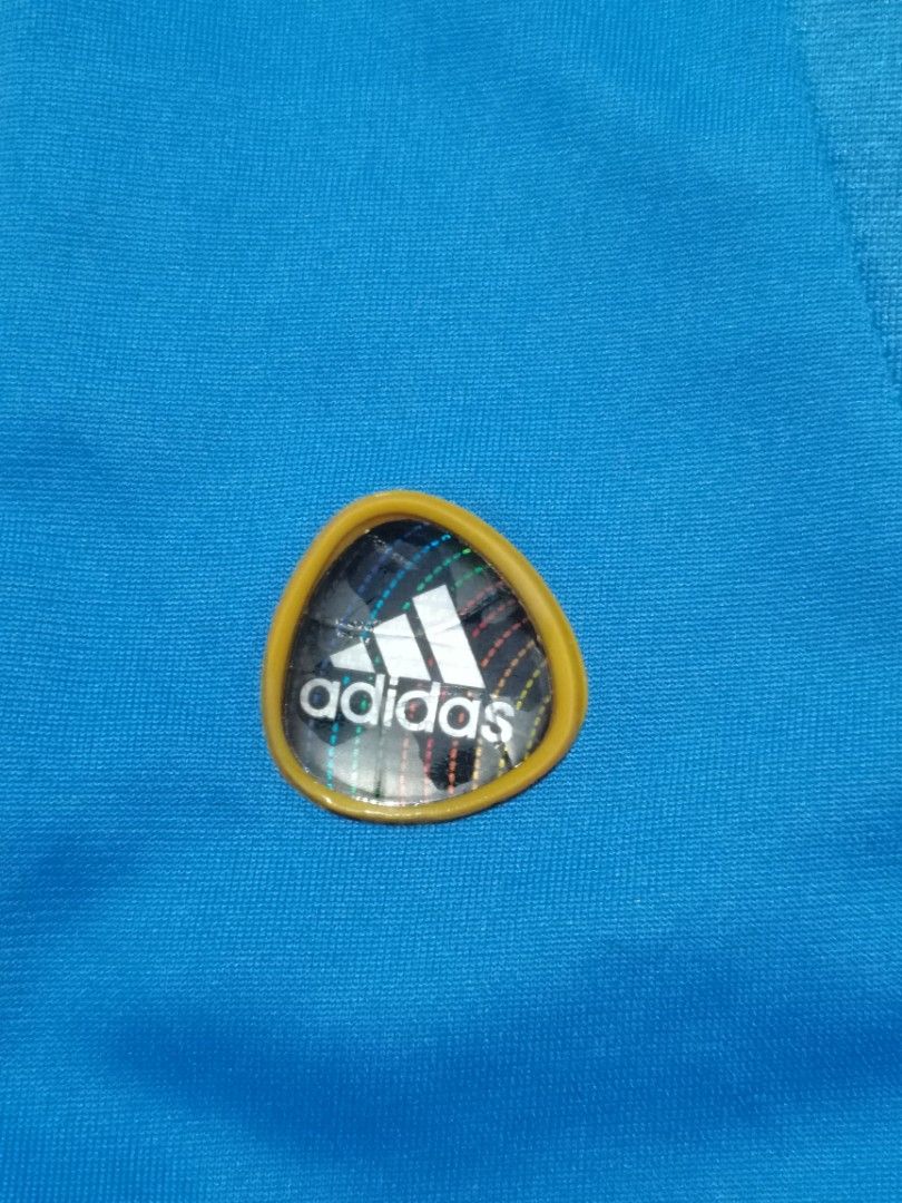 VINTAGE ADIDAS ARGENTINA JERSEY (AUTHENTIC) (Category: Activewear) located in San Carlos City. Submitted by heverlim (Listing ID 1434450946, Image 3). Description: -Authentic Adidas Argentina national team jersey -Dimension: 21W x 28L front, 29L back - Made in Argentina - Features the AFA crest and Adidas logo - Adidas logo on lower left - Classic light blue and white stripes.