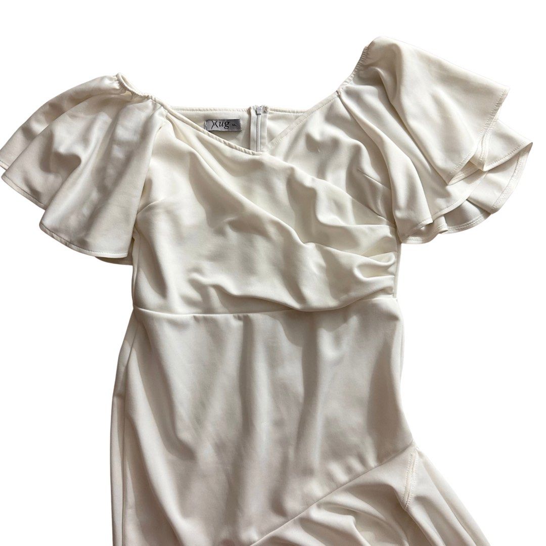 White Slit Ruffles Dress Graduation (Category: Dresses) located in Quezon City. Submitted by thrifthings (Listing ID 1434558795, Image 2). Description: .