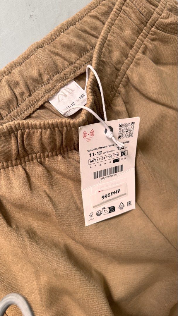 Zara Kids Pants 11-12 (Category: Babies & Kids Fashion) located in Mandaluyong City. Submitted by arkideegitals (Listing ID 1434418686, Image 2). Description: 🏷️ Item: Zara Kids Wide Leg Trousers 👚 Size: 11-12 y/o (152cm) For reference: I’m 5’0” flat ✨ Condition: Brand New 💰 Price: Php 499.00 📍 Pick-up: PM for details 📦 Delivery c/o Buyer.