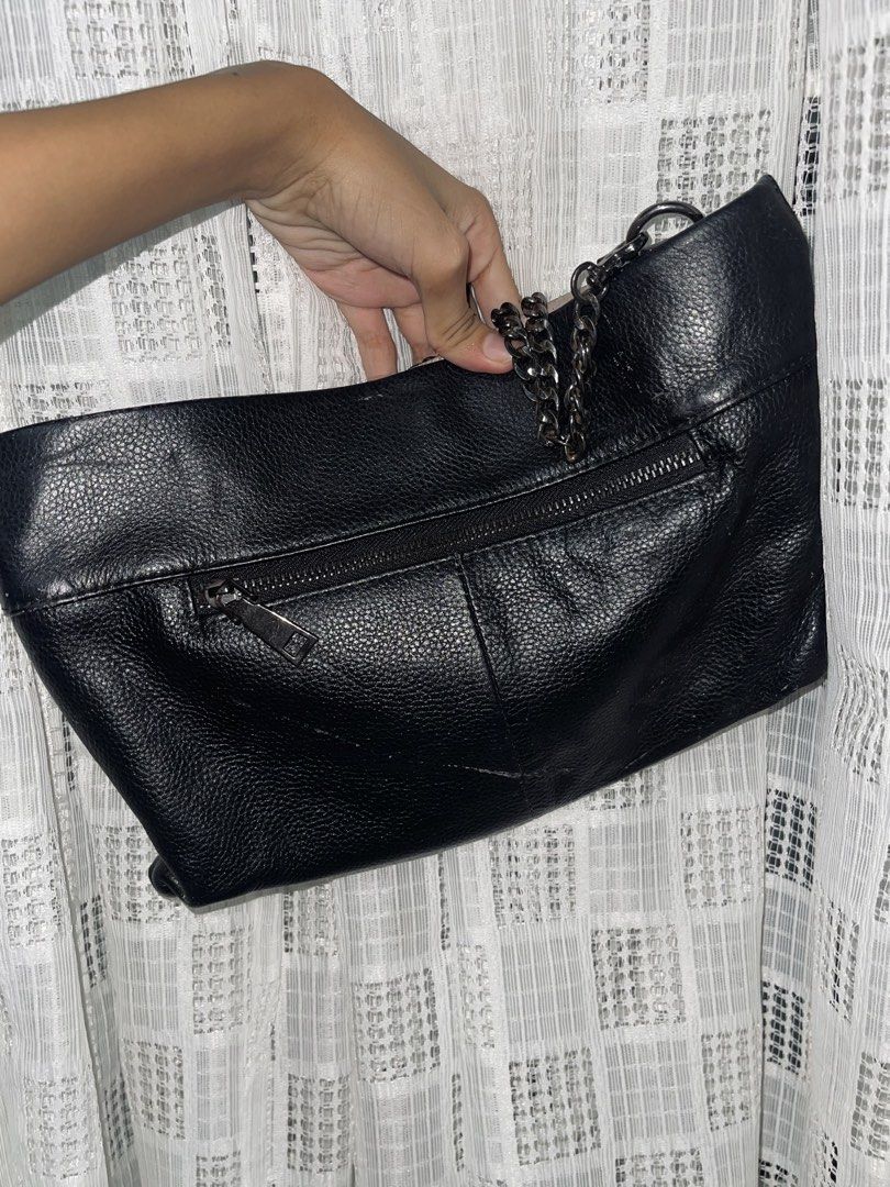 Zebra Printed Shoulder Bag (Category: Shoulder Bags) located in Roxas City. Submitted by strgrllv (Listing ID 1434528472, Image 2). Description: Like new Shoulder Bag Rarely Used Bought in America.