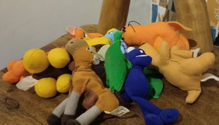 2000 Mcdonalds Happy Meal Plushies Set (Category: Plushies & Soft Toys) located in Cainta. Submitted by watchmanart (Listing ID 1434786727, Image 2). Description: 2000 Mcdonalds Happy Meal Plushies Set Sold only as a set, what you see is what you get. Shipping via JNT or LalaMove Meetup if near SanMateo, Rizal.