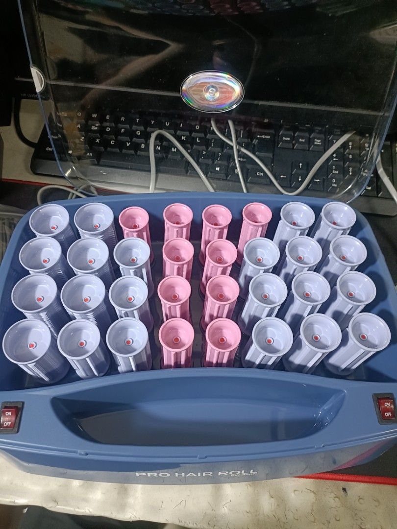 32 ROLLERS UNIX PRO HAIR ROLL PW-320N (Category: Hair) located in Manila. Submitted by japoy22 (Listing ID 1434692941, Image 3). Description: Nego ng konti sa Sure Buyer Location Guiguinto Bulacan Bagong bago pa, hindi pa nagagamit. Hindi lang maayos ang karton. Same brand na Dose Rollers costs Two Thousand Five Hundred plus sa Blue App. Shipping Nationwide.