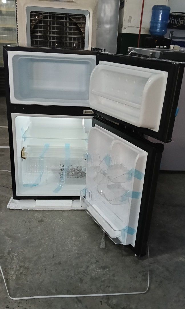 3.5cubic Inverter Two-Door Personal Ref Fujidenzo (Category: Refrigerators and Freezers) located in Caloocan City. Submitted by yam_appliances (Listing ID 1434785402, Image 2). Description: 3.5 cu. ft. HD Inverter Two-Door Ref IRD-35G Fujidenzo Brand Gross: 3.5 cu. ft. / Net: 87 liters Energy Efficient Inverter Compressor Tempered Glass Big Freezer Space Dark Titanium Dimensions (h:w:d) - 85 : 47 : 51 cm Brandnew mallpullout with 1yr. Warranty CO