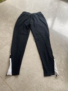 (Category: ) located in . Submitted by CC_closet (Listing ID 1434687276, Image 1). Description: .