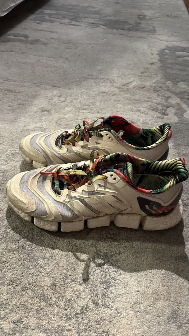Adidas ClimaCool Vento Boost Floral Shoes (Category: Sneakers) located in Quezon City. Submitted by donbcro (Listing ID 1434761200, Image 2). Description: - Adidas Climacool sneakers - Cream-colored upper - Colorful laces - Patterned interior - Ribbed soles with Adidas logo - Signs of wear on sole .