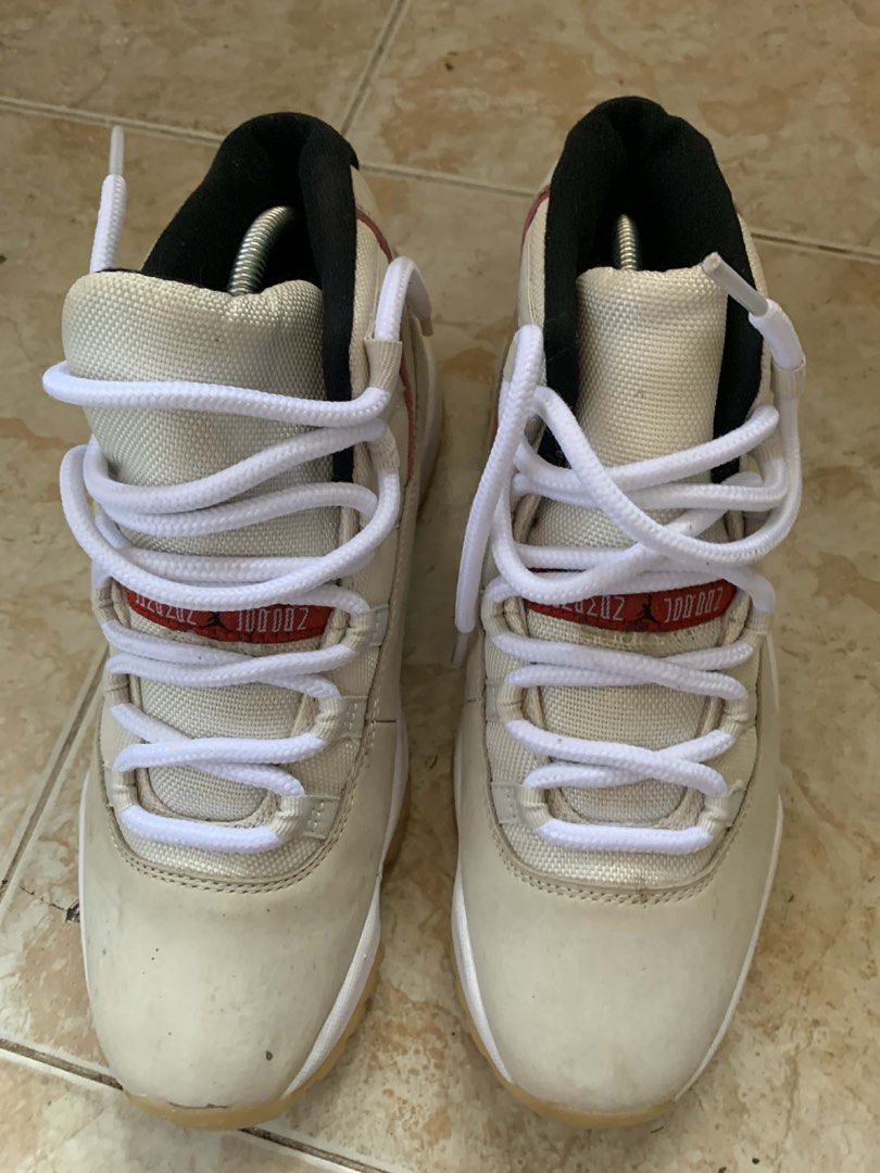 Air Jordan 11 Retro Low (Category: Sneakers) located in Cavite. Submitted by sphia_ (Listing ID 1434730894, Image 1). Description: - Air Jordan 11 Retro Low - Still negotiable - no box - can do meet up - can do returns if not satisfied .