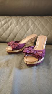 (Category: ) located in . Submitted by HappyShopper888 (Listing ID 1434685547, Image 1). Description: .