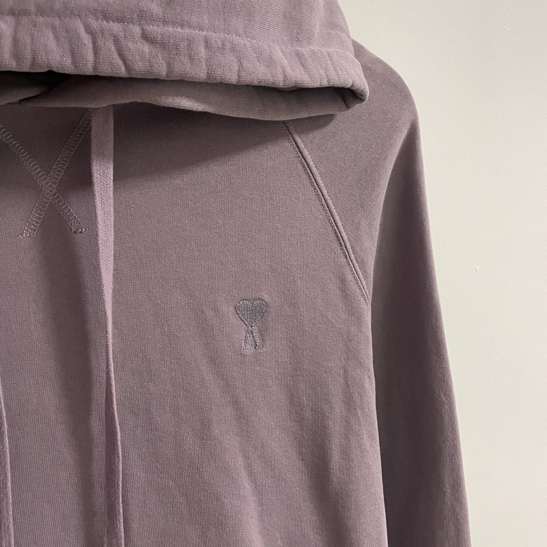 Ami Paris Purple Pull Over Hoodie (Category: Coats, Jackets and Outerwear) located in Paniqui. Submitted by justyntrouves (Listing ID 1434729742, Image 2). Description: Tag Size: Medium (Dimensions in inches) Width: 23 Length: 25 Buyer will shoulder the shipping fee. Don’t expect too much, thrifted items. #justynpicks Read the description and check all photos before purchasing. For any questions, feel free to ask..