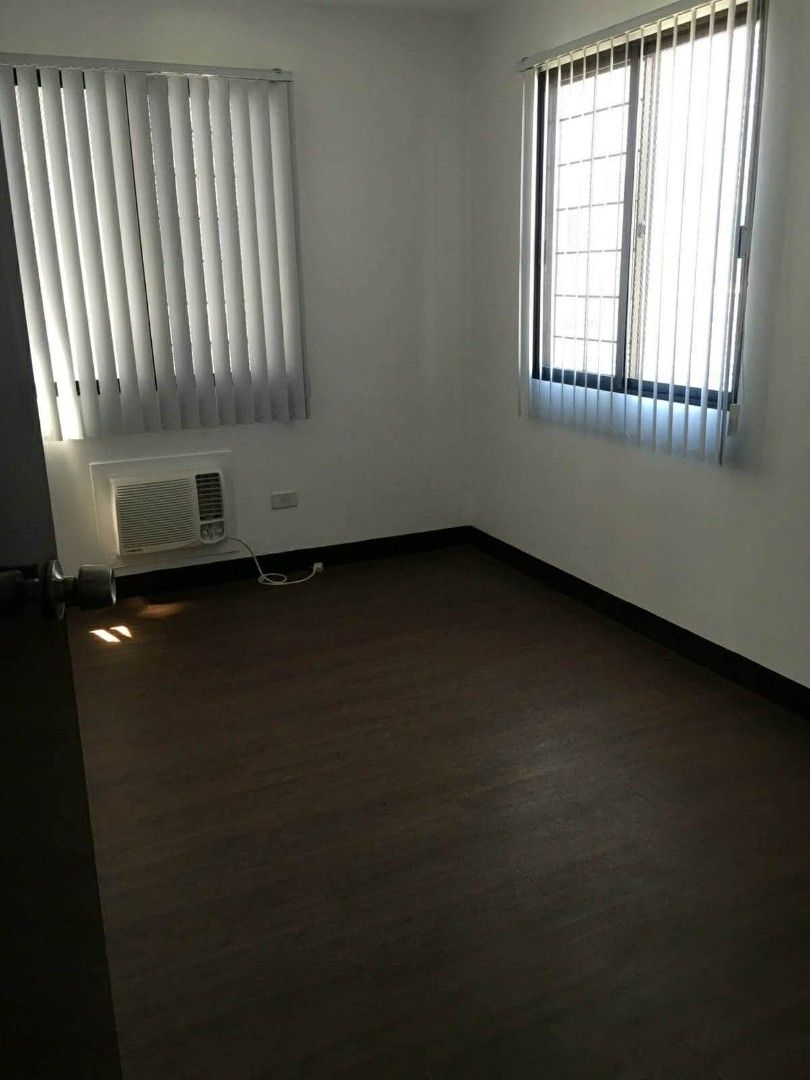Asia Enclaves Alabang 1BR corner unit w/ Garden (Category: Apartments & Condos) located in Muntinlupa City. Submitted by lsfinds (Listing ID 1434702636, Image 2). Description: ASIA ENCLAVES ALABANG 📍KM 17 W Service Rd, Muntinlupa, Metro Manila 1BR corner unit with garden P3M NET negotiable Buyer to shoulder CGT, DST, transfer tax, etc. - Ground Floor - 40sqm - Clean title - Below market value 𝗔𝗺𝗲𝗻𝗶𝘁𝗶𝗲𝘀 𝗮𝗻𝗱 𝗙𝗲𝗮𝘁𝘂𝗿𝗲𝘀 ✅ Pool ✅ G