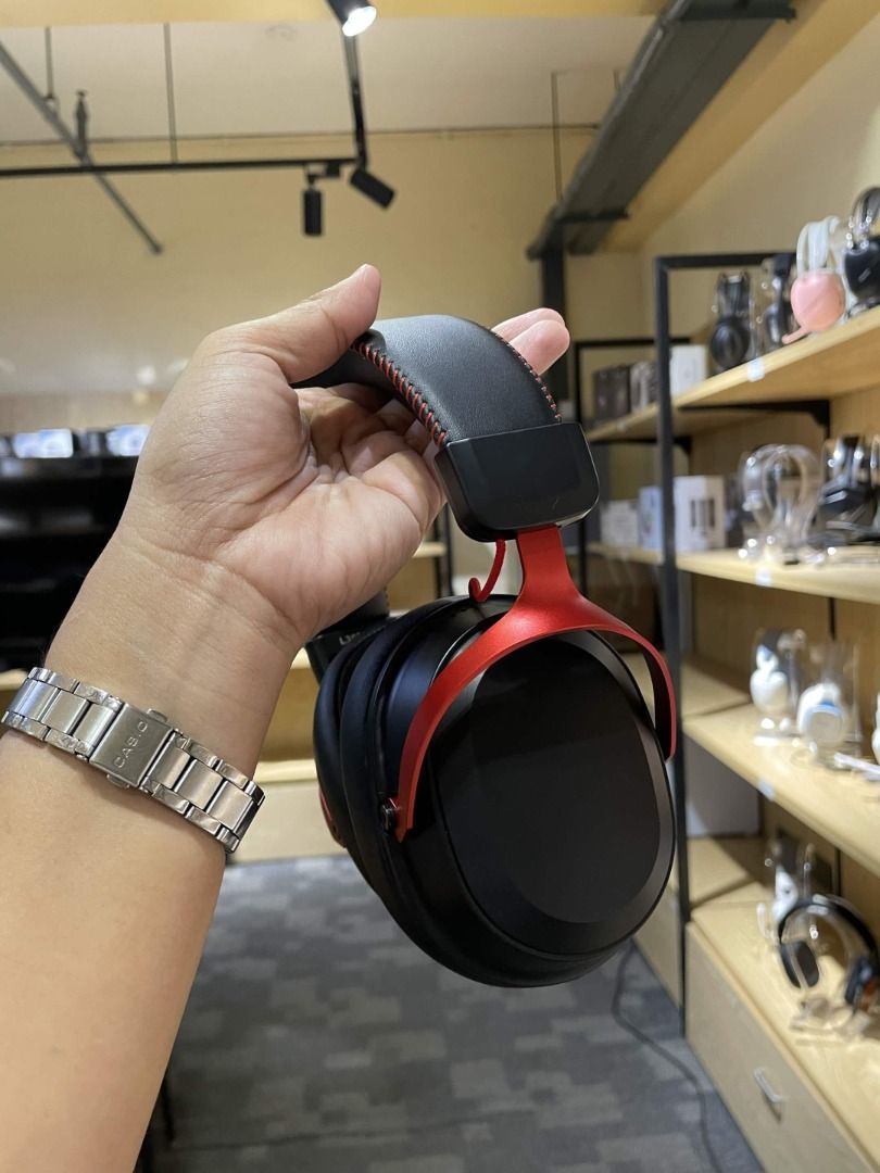 Attack Shark L30 PRO Wireless Headset 🎧 (Category: Headphones & Headsets) located in Manila. Submitted by gigaware (Listing ID 1434629246, Image 3). Description: Attack Shark L30 PRO Wireless Headset 🎧 💵 ₱1,549 Retail 💰 Wholesale Discounts Available ✔️ 50mm Drivers | 20ms Ultra-Low Latency ✔️ 1100mAh Battery (Long Use) ✔️ Detachable AI Noise-Canceling Mic ✔️ Tri-Mode (Bluetooth / 2.4G / Wired) 📦 Inclusions: Headset, Mic, Charging Cable, AUX 
