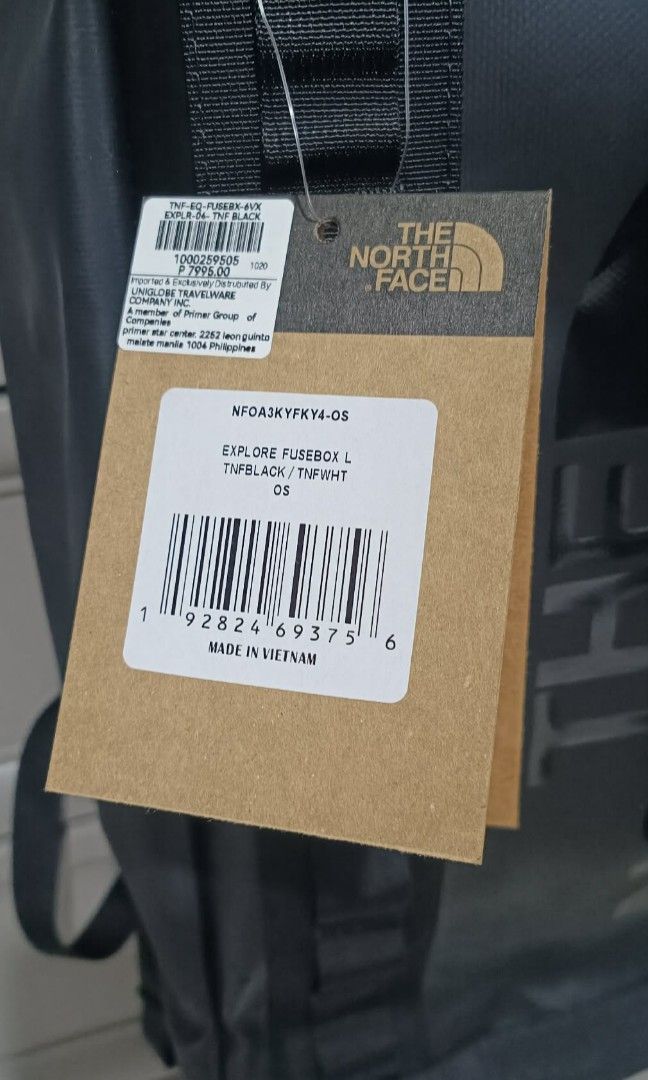 Bnew Legit TNF Laptop Backpack (Category: Backpacks) located in Quezon City. Submitted by dimensionthirdee187 (Listing ID 1434794958, Image 2). Description: For Sale Bnew 💯%✅ Legit The Northface Explore fusebox fits upto 15inches laptop for only 3999php. Nandyan na po orig tag price. See detailed actual onhand pics posted. QC loc. Can ship same day delivery via lalamove nearby QC & MM areas or via FLASH/J&T EXPRESS outside MM. DM for more detail