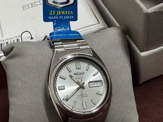 (Category: ) located in . Submitted by watch_pro (Listing ID 1430358503, Image 1). Description: .