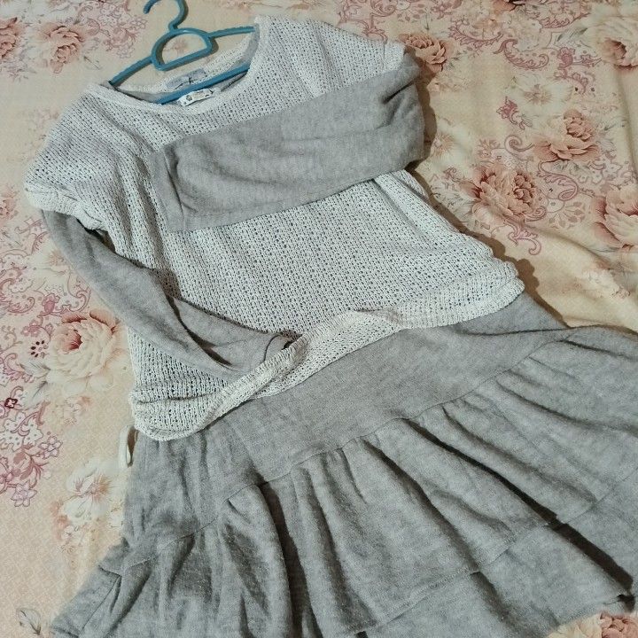 Bundle Clothes ( Set 2) (Category: Dresses) located in Alor Gajah. Submitted by rousess26 (Listing ID 1434698131, Image 2). Description: Rm 15 dapat semua dalam gambar ( exclude postage). Payment via Qr TNG E-wallet. ( akan diberikan selepas buyer setuju untuk proceed). Kindly dm me for more details..