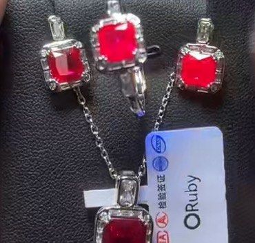 burmese ruby set passed diamond tester PT950 (Category: Earrings) located in Angeles City. Submitted by aaajaaaded (Listing ID 1434788841, Image 1). Description: PAYMENT FIRST VIA G PLUS SF FIRM PRICE PASS TO LOW BALLERS NO TO TIME WASTERS PLS DM IF SURE ON BUYING SELLING AS POSTED KINDLY READ🥰 NO RETURN NO EXCHANGE HK SOURCED.
