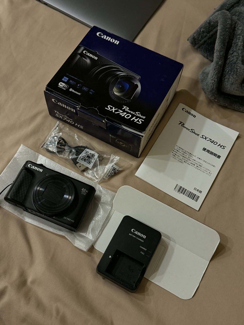 Canon PowerShot SX740 HS Digital Camera (Category: Cameras) located in Obando. Submitted by gegecollan01013 (Listing ID 1434785816, Image 1). Description: - Canon PowerShot SX740 HS digital camera - Includes original box - Charger and manual included - Comes with other accessories - Features Wi-Fi and Bluetooth - Color: Black Negotiable for sure buyer!.