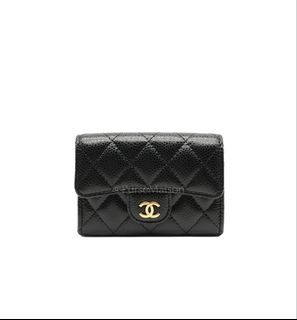(Category: ) located in . Submitted by closetcompany (Listing ID 1434716472, Image 1). Description: .