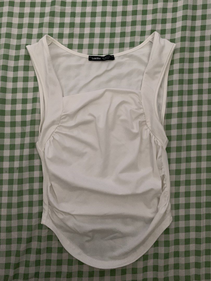 Clean girl / minimalist (Category: Blouses) located in Bulacan. Submitted by lysrie (Listing ID 1434656443, Image 1). Description: White top 🤍 – good condition – no major flaws – comfy & easy to style – bagay sa jeans, skirts, or pang everyday fit 📏 Size: (indicate mo: XS/S/.) 💸 Price: ₱79-149 📍 Location: (Bulacan, Meycauayan, Baliwag, Hagonoy, Malolos) 🚚 Shipping via (J&T / Lalamove / etc.) PM for more pics and prices🤍”.