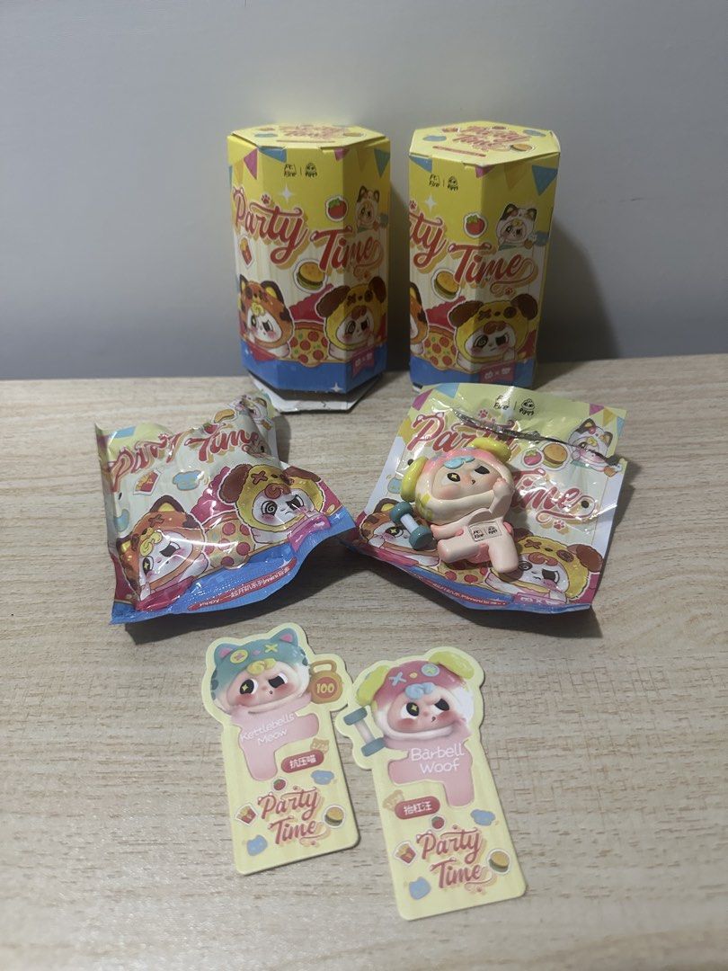 Confirmed Partner BNS Series Pippy Party Time Hippers (Category: Designer & Blind Box Toys) located in Naic. Submitted by cilissa (Listing ID 1434733294, Image 1). Description: - Pippy Party Time Mini Hippers Partners (Kettlebells Meow & Barbell Woof) for sporty friends! Includes: - TWO confirmed hippers - With cards & box Confirmed Figures: - 'Kettlebells Meow' Sealed - 'Barbell Woof' Unsealed -Selling as same as bought price -No lower price :(.