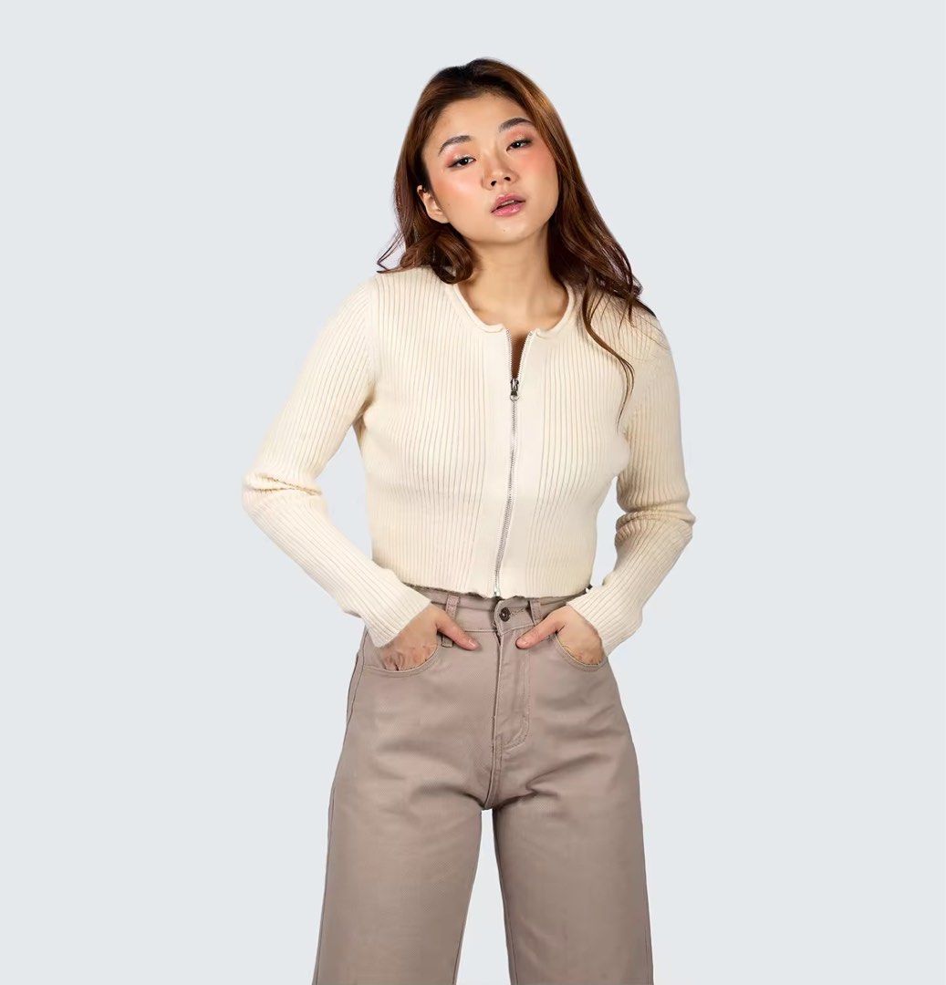 Cream Ribbed Crop Cardigan (Category: Longsleeves) located in Paranaque City. Submitted by migvee (Listing ID 1434760961, Image 2). Description: - Cream/pale yellow ribbed crop cardigan - Zip-up closure - Long sleeves - Round neckline - Cropped style - Versatile for layering Fits XS-S. Viscose cotton material. Long sleeves, good for layering <33.