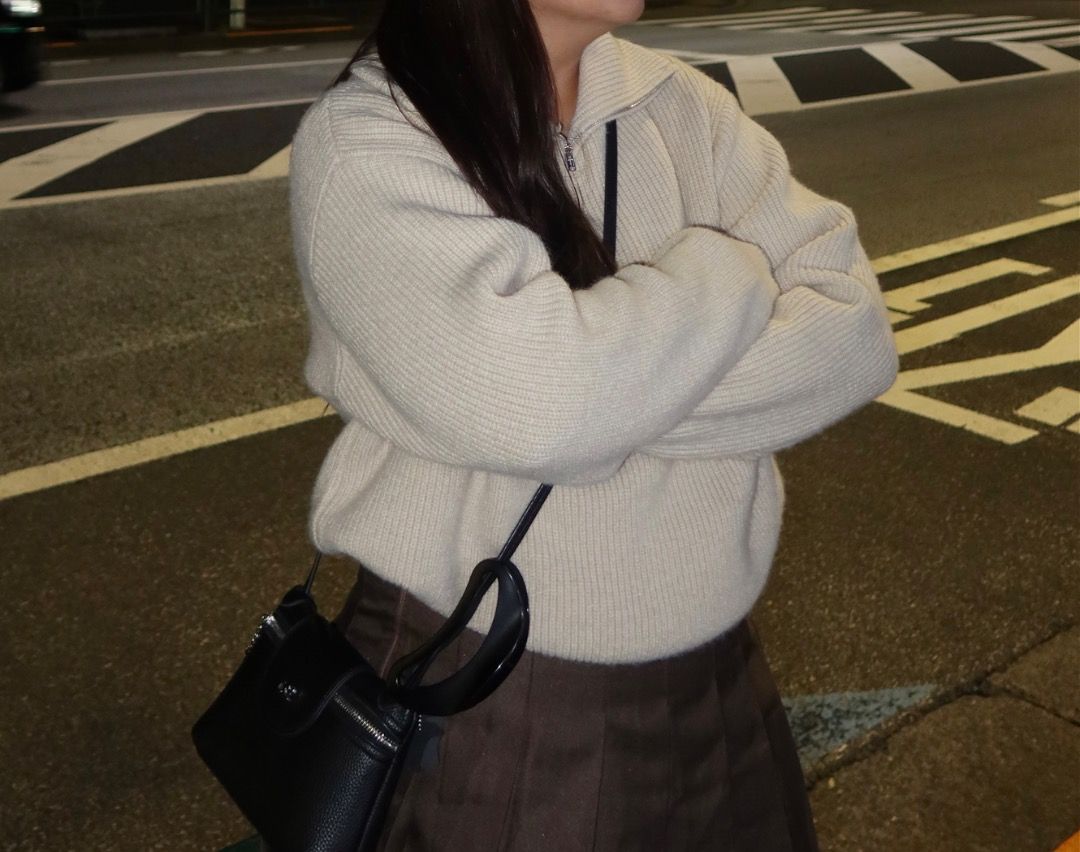 SHEIN Beige Zip-Up Sweater (Category: Coats, Jackets and Outerwear) located in Antipolo. Submitted by annedeclutterss (Listing ID 1434797417, Image 3). Description: - Dazy beige zip-up sweater - Collared neckline - Ribbed knit texture - Relaxed fit - Versatile styling with zipper - Perfect for layering - used once only.