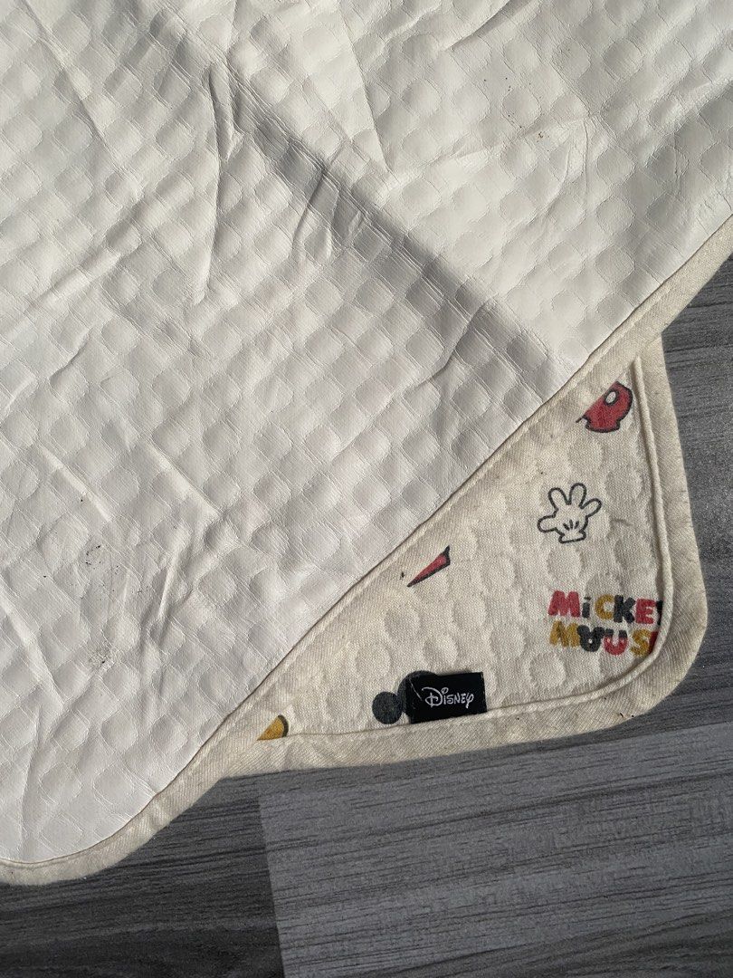 Disney Mickey Mat (Category: Bathtub & Bath Accessories) located in Antipolo. Submitted by marcoandpaolomerchandise (Listing ID 1434710129, Image 2). Description: Preloved Good Condition Need ng wash due to storage. Water proof sa ilalim Expect Sign of used , Since Preloved Items BAWAL sa Maselan ang Preloved Para lang po sa naghahanap ng affordable items pero Quality. Location: Pagrai Antipolo J&T Sf 55 Luzon 🔹 80 Vismin Please po , HUWAG po ma