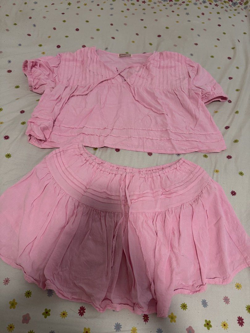 Dominique & Co Pink Coordinates skort and blouse (Category: Sets or Coordinates) located in Bacoor. Submitted by blueberrycheesecake11 (Listing ID 1434685452, Image 1). Description: Selling my pre-loved dresses and coordinates that I bought from Dominique & Co on tiktok shop 🫶🏻 for only 400 pesos each! - Blue Ofelia Long Tube Dress- Original price ₱549 - Cherry Red Melissa Linen Dress- OG price ₱555 - Barbie Pink Soleil Preppy Soft Linen Coordi