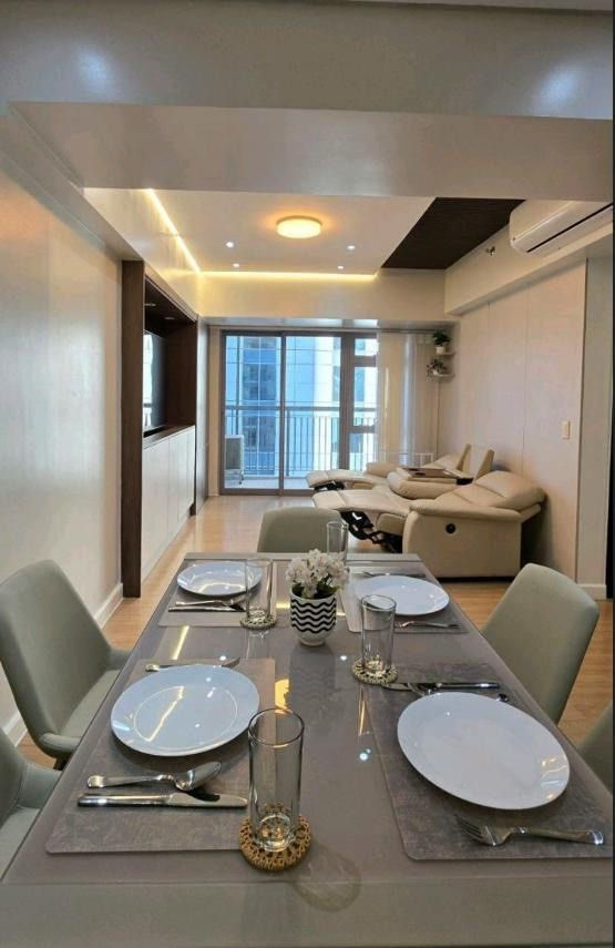 For Lease: Park Triangle Residences (Category: Apartments & Condos) located in Manila. Submitted by renz_yao (Listing ID 1434658808, Image 2). Description: For Lease: Park Triangle Residences 2BR-82sqm Nicely furnished With dishwasher With built in oven 1 parking slot 125,000 0917 881 3530 Renz Yao REMAX Capital PRC REB 0033544.