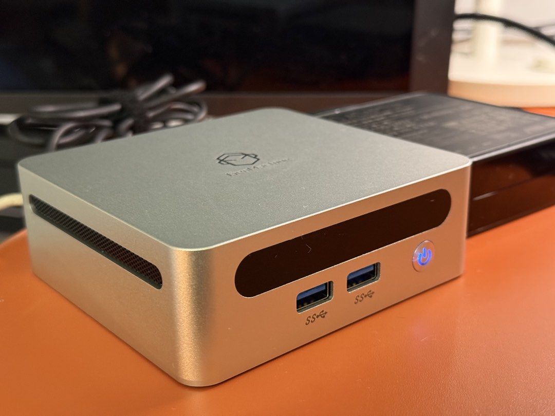 GenMachine Mini PC Ryzen5500U 8G 256SSD- Like New