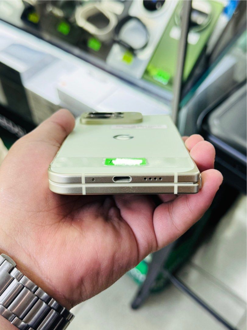 Google Pixel 10 Pro Fold 256gb US Variant FU no issue (Category: Google Pixel) located in San Juan City. Submitted by javedsgadgetshop (Listing ID 1434759832, Image 2). Description: INSTALLMENT OPTIONS : SPAY LATER / GGIVES / CREDIT CARD! WE BUY AND SELL SO PWEDE MAGBINTA OR SWAP ! Quick Specs : 💵 Google Pixel 10 Pro Fold •256gb •US Variant •Good batt health •Factory Unlock •97% Smoothness •No hidden issue | No Repaired •100% Authentic | Not Ref