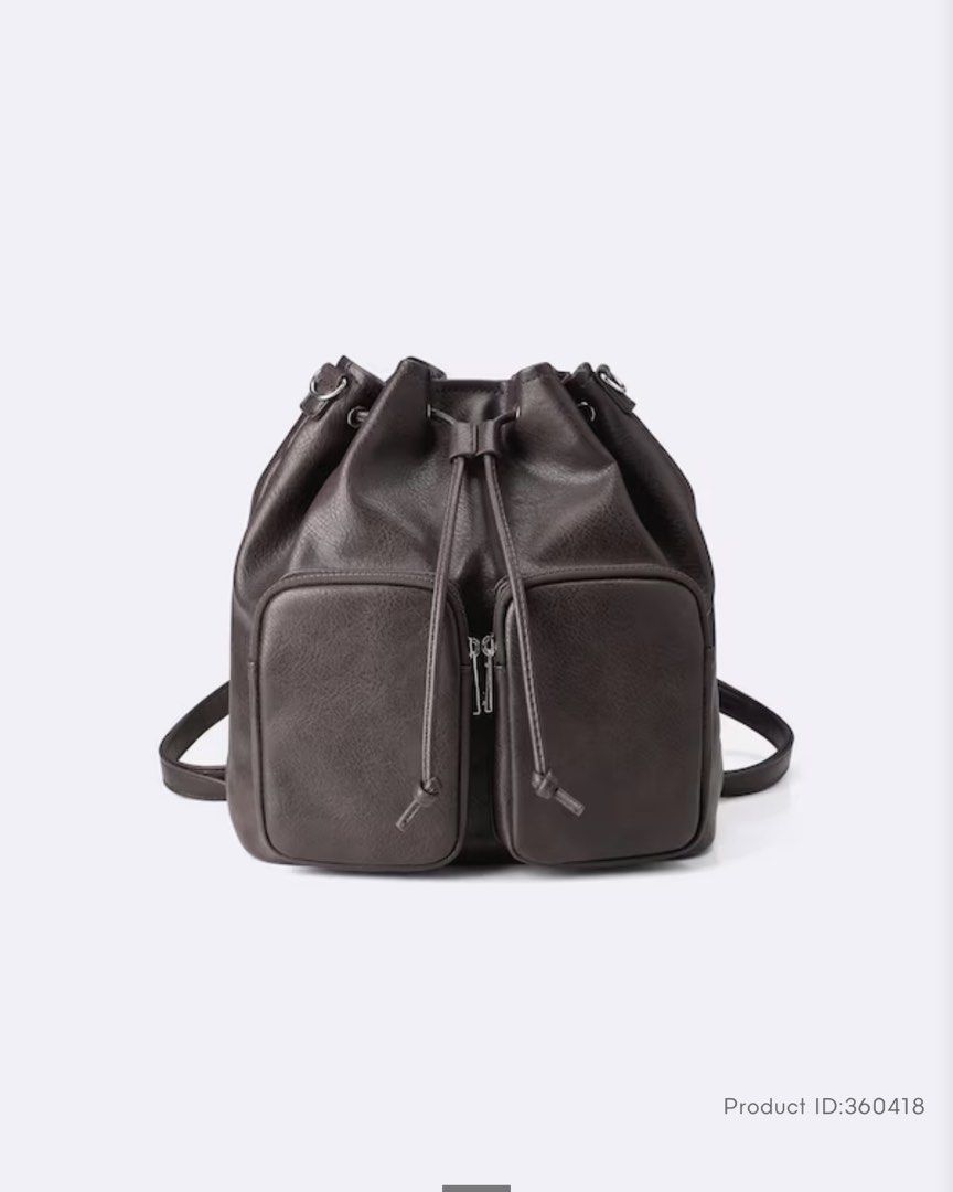 GU Pocket Mini Backpack shoulder bag (Category: Shoulder Bags) located in Pasig City. Submitted by ju_cart (Listing ID 1434750127, Image 1). Description: brand new with tag Original From GU Osaka Drawstring type with pockets. pay as you order gcash / bank transfer Closure method: Magnetic fastening and drawstring adjustment; Exterior pocket (zippered pocket); Interior pocket (open pocket]; Handle (detachable] size Dimensions: 30cm (height] x 26cm