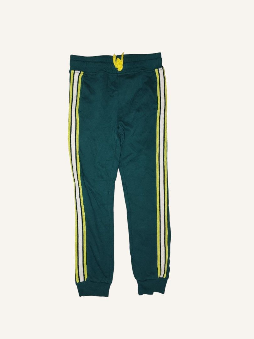 H&M Jogger Pants Green (6-7Y) (Category: Babies & Kids Fashion) located in Muntinlupa City. Submitted by its.joy (Listing ID 1434731816, Image 2). Description: .