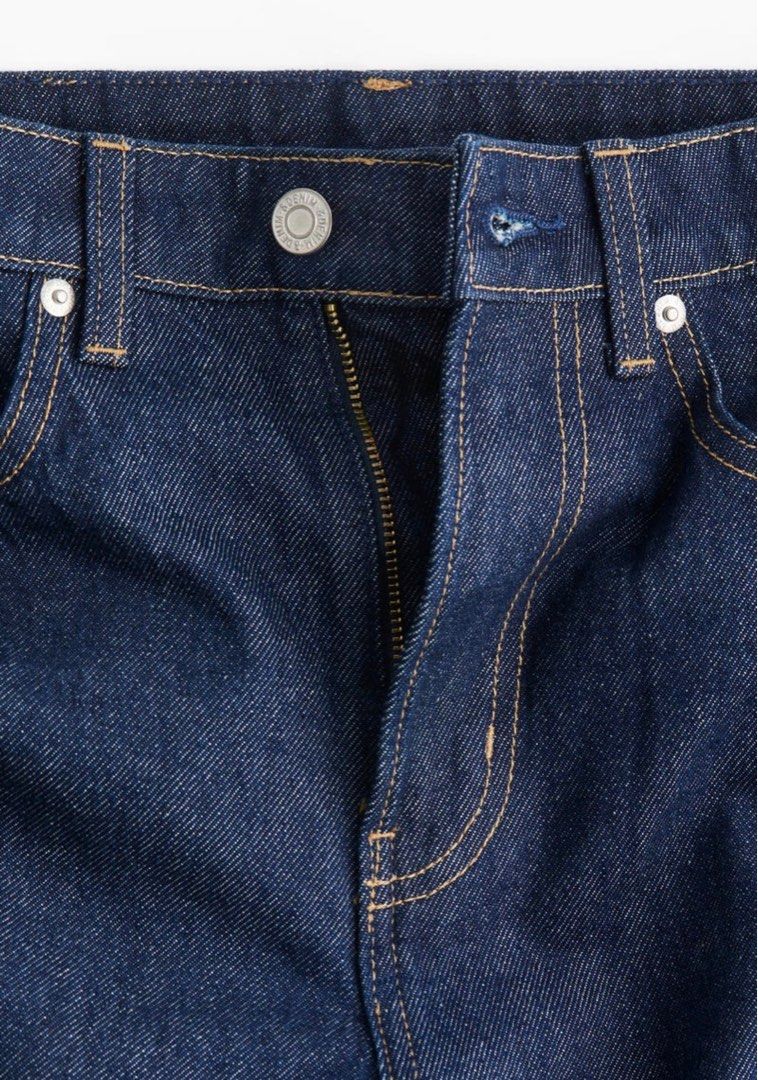 H&M Wide High Waist Jeans (Category: Jeans) located in Quezon City. Submitted by jglico (Listing ID 1434709740, Image 3). Description: RFS: too big Literally just washed but was big on me when i tried it on Bought for Php 1790.