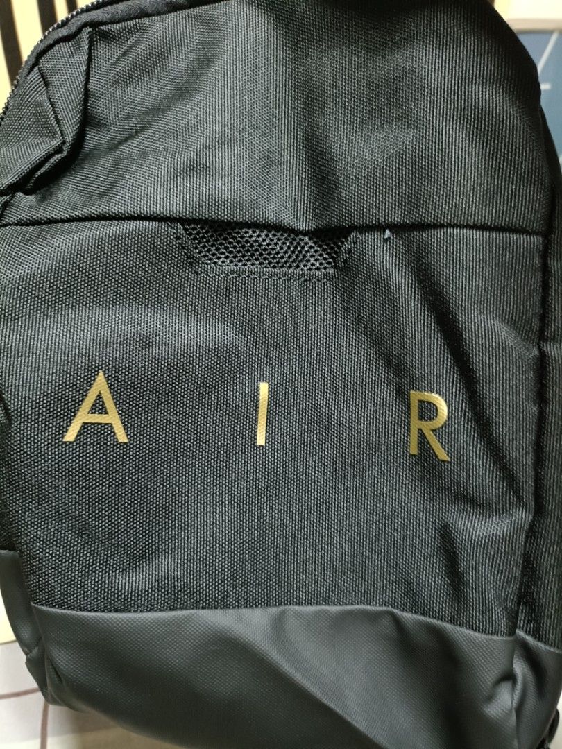 Jordan Velocity Duffle Bag (46L) (Category: Backpacks) located in Manila. Submitted by supermat (Listing ID 1434732599, Image 2). Description: BRAND NEW 200% LEGIT BELOW RETAIL PRICE WITH SHOE COMPARTMENT 10.5"H x 21.5" L x 13"D.