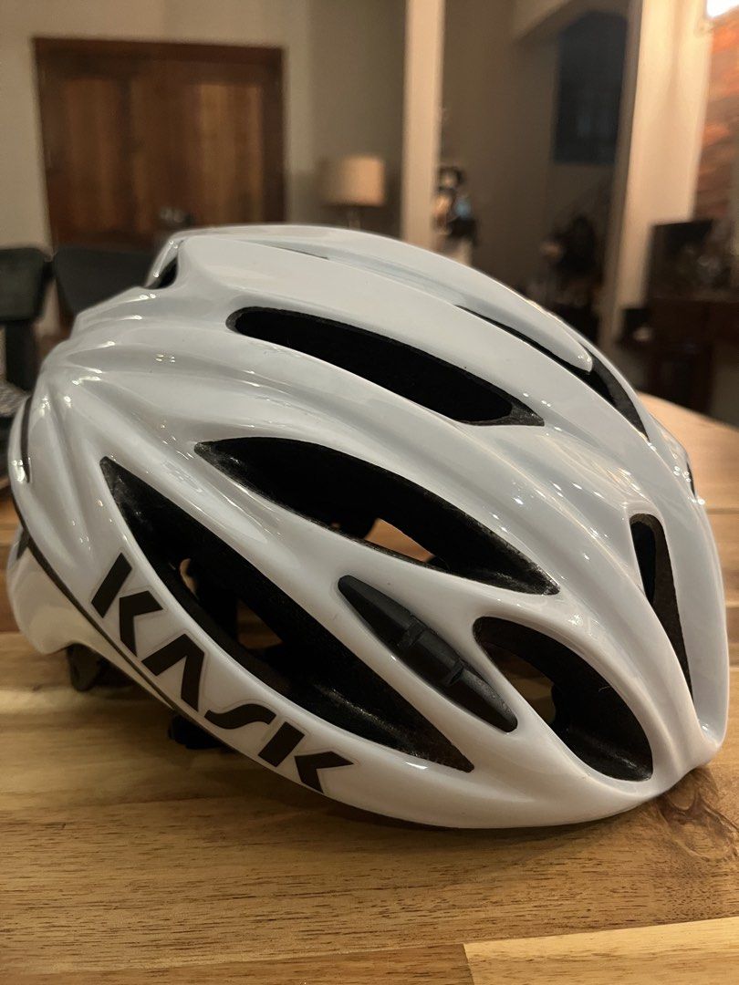 Kask Rapido Helmet (Category: Bicycles) located in Rizal. Submitted by cv_rysl (Listing ID 1434732762, Image 3). Description: Forsale: Kask Rapido helmet Color: White Size: M (52-58cm) Used twice. No scratches .