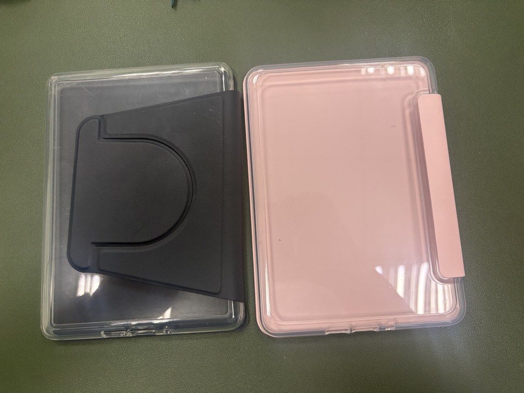 Kindle Paperwhite cases (bundle) (Category: Cases & Sleeves) located in Pasig City. Submitted by joacatarroja (Listing ID 1434652046, Image 2). Description: 300 for the bundle Selling kindle cases that I am not using.