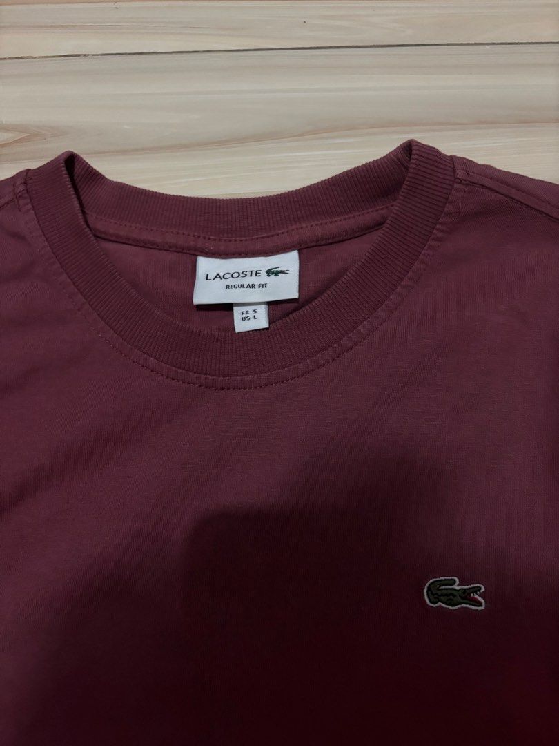Lacoste Biglogo Maroon T-shirt (Category: Tshirts & Polo Shirts ) located in Ajuy. Submitted by reeyn0515 (Listing ID 1434786956, Image 3). Description: - Authentic Lacoste Biglogo T-shirt - Color: Maroon - Size: L - Features large white crocodile graphic on front and back - Crew neck design - Lacoste logo on chest.