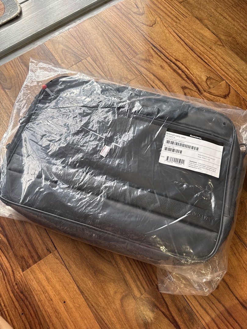 Lenovo Laptop Bag - Brand New439439915305543681