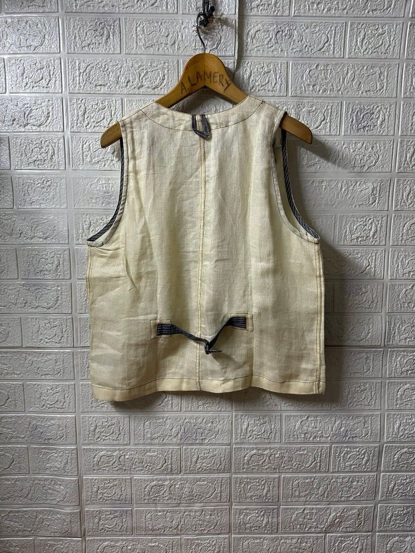 lime.inc LENIN CHAMB RAY TWILLWORK VEST (Category: Vests) located in Bacoor. Submitted by arlenelamery (Listing ID 1434658453, Image 3). Description: LIME .INC LENIN CHAMBRAY TWILL WORK VEST AUTHENTIC BRANDNEW WITH HANGTAG NO ISSUE SIZE LARGE ON TAG SIZE ACTUAL VIA TAPE MEASURE W21.5 PIT TO PIT L24 Price 980 SF PM MODE OF PAYMENT TRU GCASH LOC CAVITE.