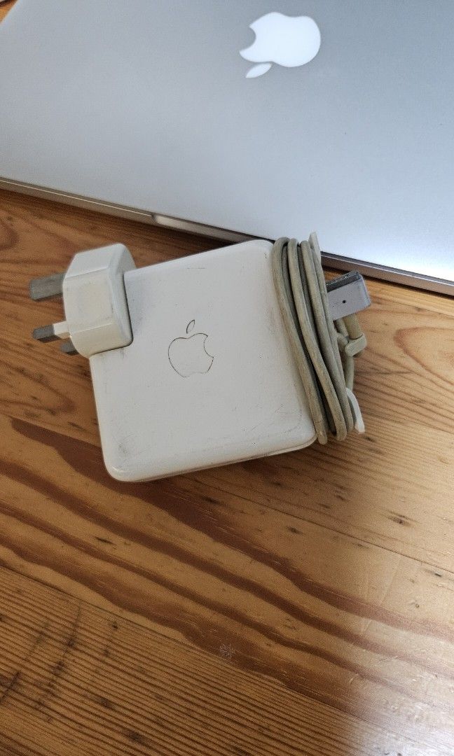 MacBook Magsafe 2 Charger439437131179642880