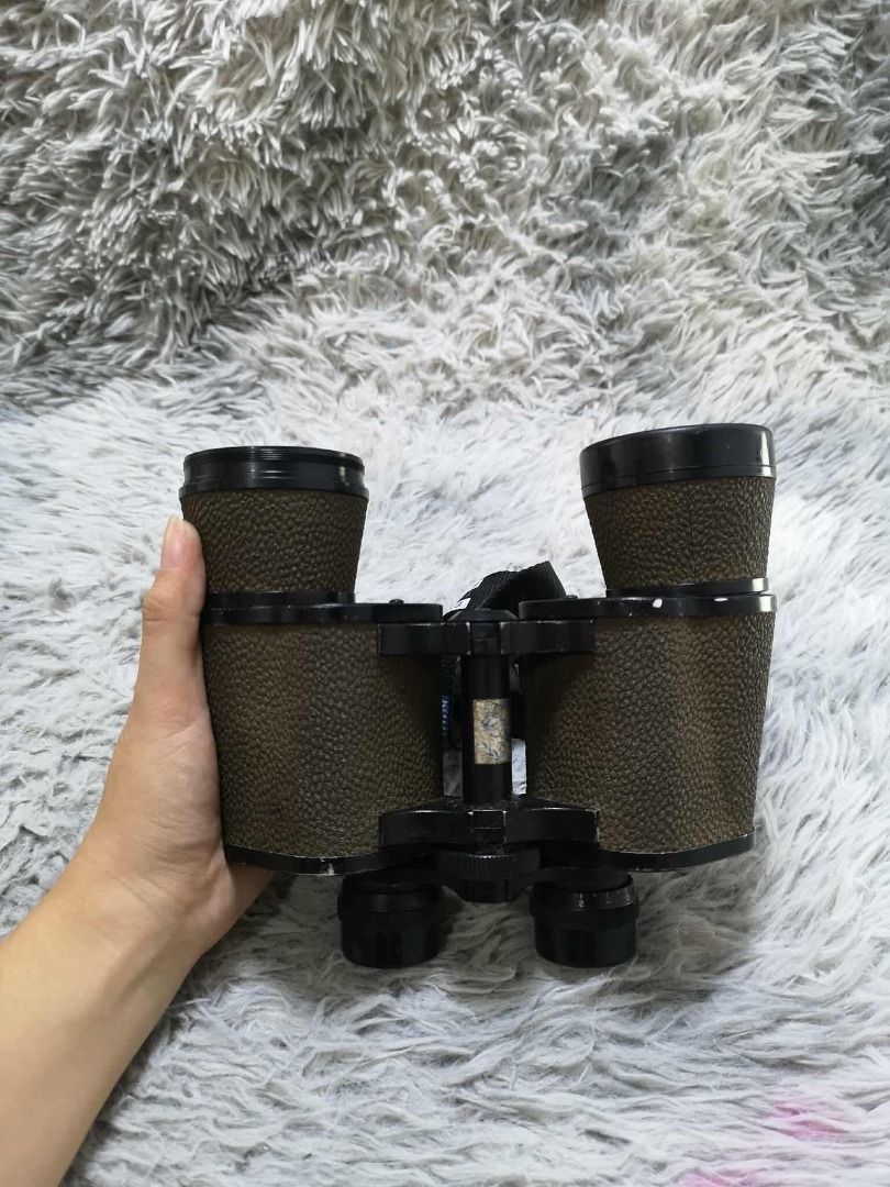 Military Style Green Colored Binoculars (Category: Lens & Kits) located in Santa Cruz. Submitted by jmy_surplus.2 (Listing ID 1434799004, Image 1). Description: Size ; L - 6 W - 20 H - 18 Color ; Green Type ; Binocular Brand ; No brand Material ; Synthetic Style ; Military Style Binocular JMA JMY 1 Batch #201.