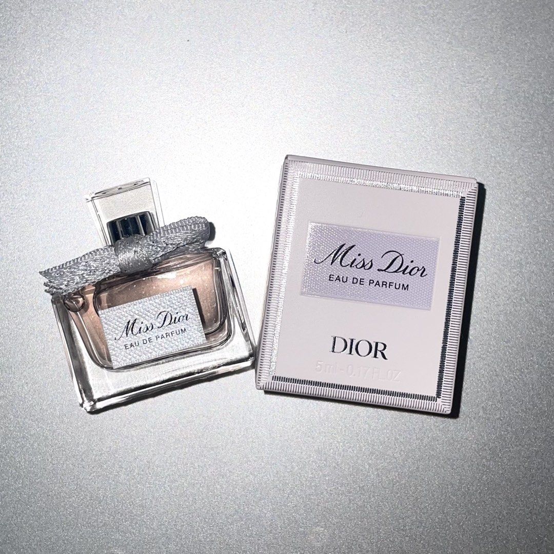 Miss D i o r Eau de Parfum 5ml (Category: Fragrance & Deodorants) located in Mandaluyong City. Submitted by krsch (Listing ID 1434755754, Image 1). Description: Miniature Miss Dior Eau de Parfum 5ml Size: 5ml / 0.17 fl. oz Authentic and brand new that cute bow 😍 visit my profile for more dior stuff~.
