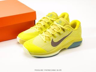 (Category: ) located in . Submitted by outlet_sneakers_shop (Listing ID 1434612751, Image 1). Description: .