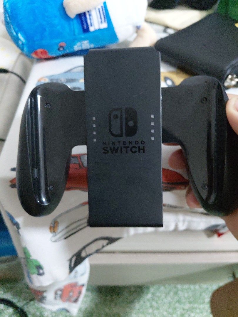 Nintendo switch controller (Category: Entertainment Systems & Smart Home Devices) located in Singapore. Submitted by epichawk_caefa5 (Listing ID 1434755929, Image 1). Description: looking for around 20 .
