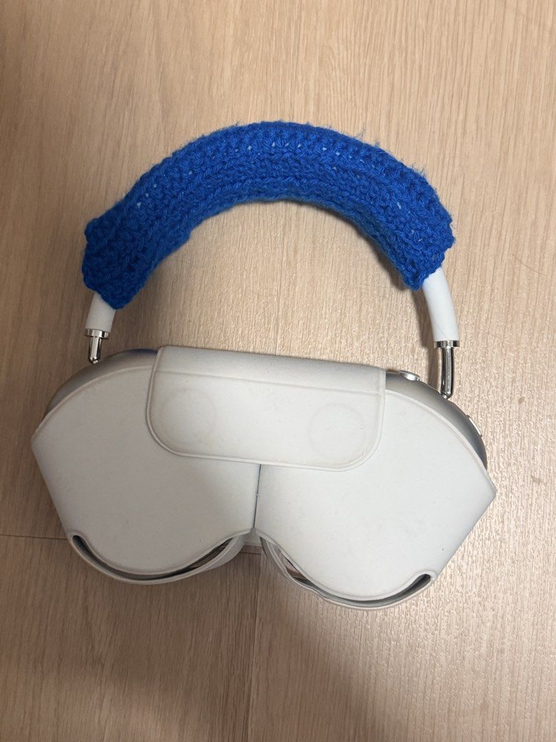 normal headphone